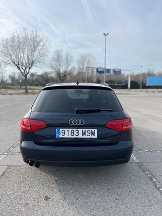 Audi A4 POCOS KMS IMPECABLE CON PEGATINA