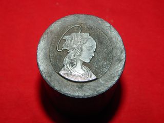 Cuño acero imagen Virgen Maria niña religioso