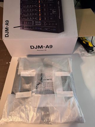 Mixer professionale Pioneer DJM-A9. Scatola originale