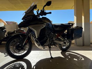 Ducati Multistrada V4S con extras