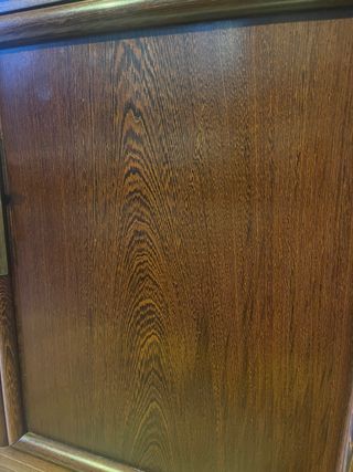 Aparador de madera maciza muy exclusiva