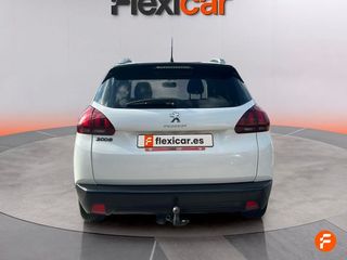 Peugeot 2008 Signature PureTech 110 S&S 6 Vel. MAN