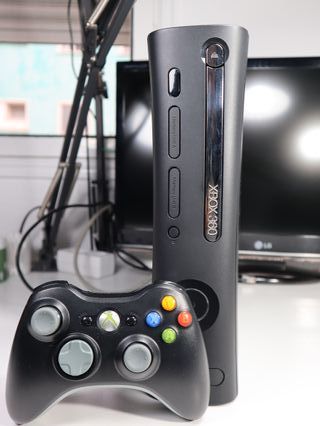 Xbox 360 Fat Negra + Disco Duro 120GB