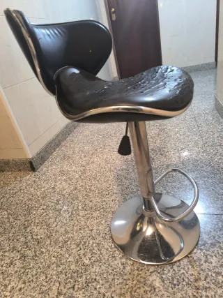 Taburete de cocina alto