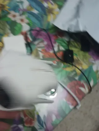 Cámara de vigilancia blanca