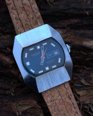 Reloj Diantus Vintage Carga Manual