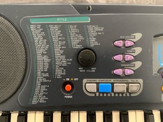 Teclado Ringway TD600M + soporte Guil y banqueta