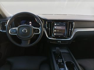 VOLVO V60 2.0 B4 P PLUS DARK AUTO 197 5P