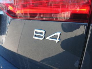 VOLVO V60 2.0 B4 P PLUS DARK AUTO 197 5P