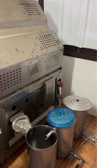 Equipo compacto para extracción de aceite en frío,