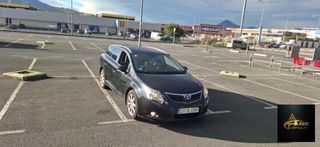 TOYOTA Avensis 1.8 Wagon Executive