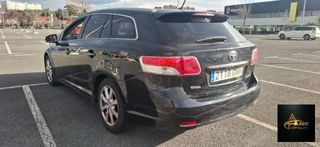 TOYOTA Avensis 1.8 Wagon Executive