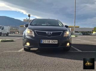 TOYOTA Avensis 1.8 Wagon Executive
