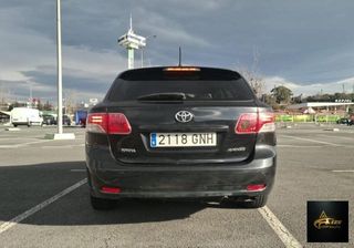 TOYOTA Avensis 1.8 Wagon Executive
