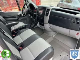 VOLKSWAGEN Crafter 2.0TDI COMBI