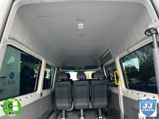 VOLKSWAGEN Crafter 2.0TDI COMBI