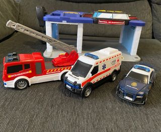 garaje estacion de emergencia de juguete