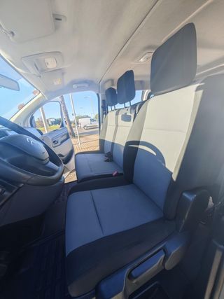 CITROËN Jumpy Combi Talla XS BlueHDi 120 S&S Confort