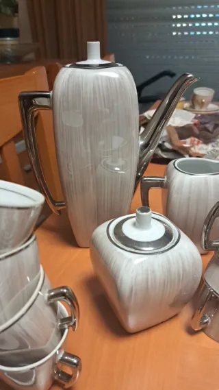 Juego de café porcelana detalle plata
