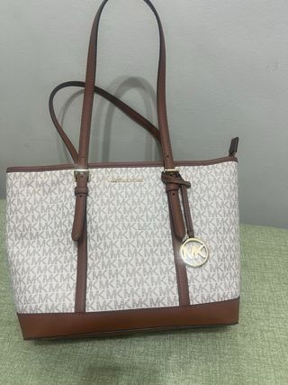 BOLSO ORIGINAL DE MICHAEL KORS , CASI SIN USO