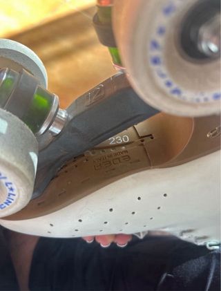 Patines Edea Esordio 230 + ruedas Roll line magnun