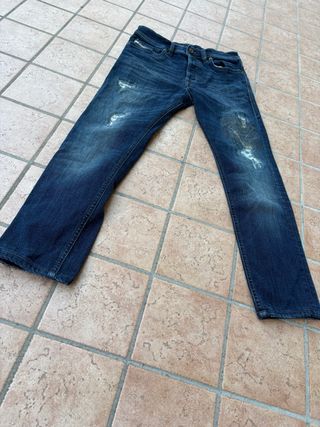 Jeans Diesel uomo blu strappati