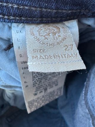 Jeans Diesel uomo blu strappati