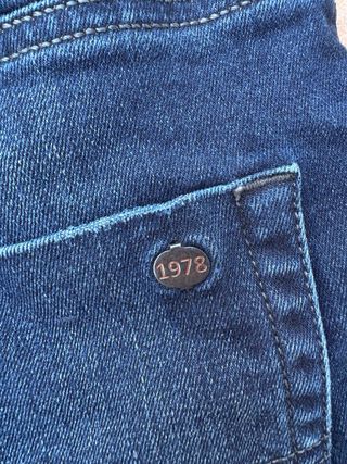 Jeans Diesel uomo blu strappati