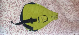 Mochila bandolera Mistral verde y negra