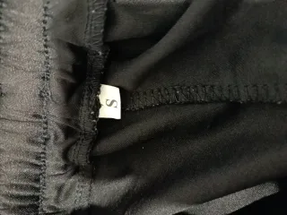 Pantalón corto deportivo negro