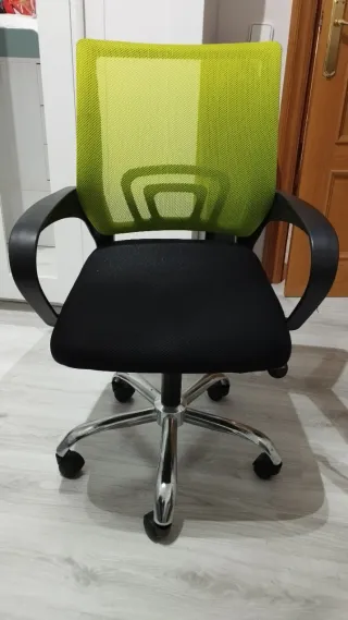 Silla de escritorio ergonómica verde