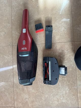 AEG CX7-2-45AN Aspiradora Sin Cable Roja