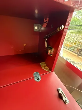 Mueble Besta IKEA 1,77m Rojo