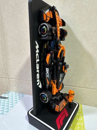 Soporte Lego F1 McLaren y Fórmula 1