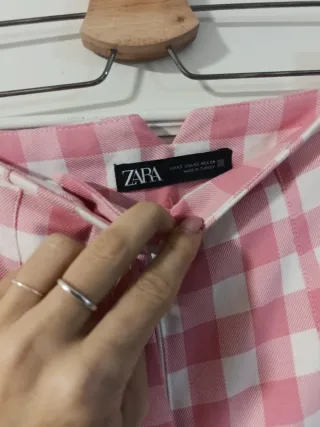 Pantalón cuadros rosa y blanco Zara