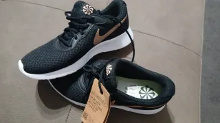 Scarpe Nike Donna 38 Nuove