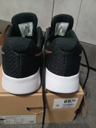 Scarpe Nike Donna 38 Nuove