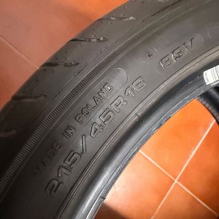 Neumáticos GoodYear 215/45R18
