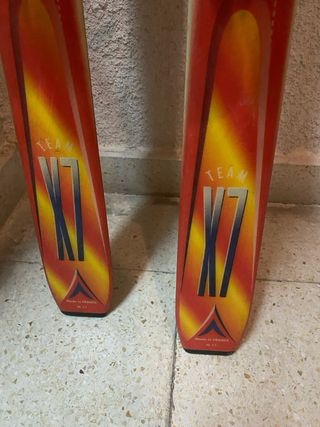 Esquís Dynastar 140 cm + Bastones 95 cm