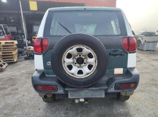 685000x802 guantera nissan terrano ii (r20) 359086