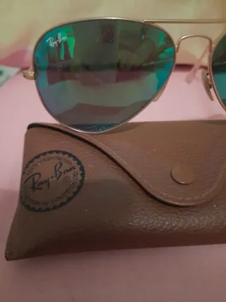Gafas de sol Ray-Ban Aviator doradas y verde