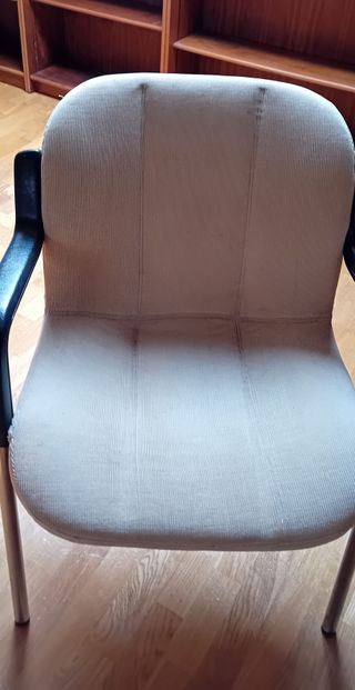 2 Sillones de despacho / oficina beige y negro