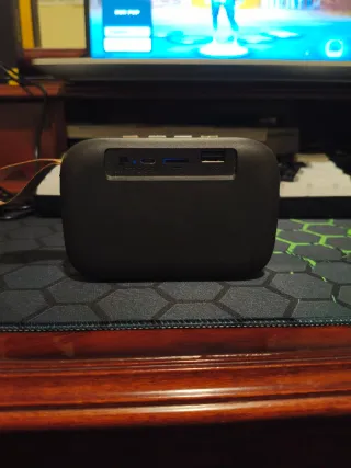 Bocina Portátil Bluetooth con Entradas Múltiples