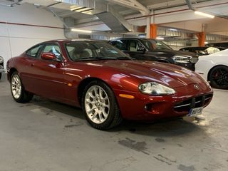 Jaguar XK8 4.0i 284 cvs de diciembre 1997