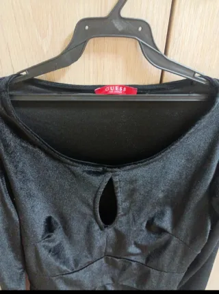 Vestido Guess Negro Manga Larga