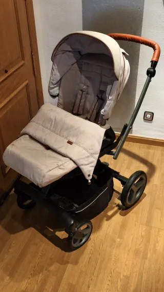 Passeggino completo 3 pezzi marca Inglesina