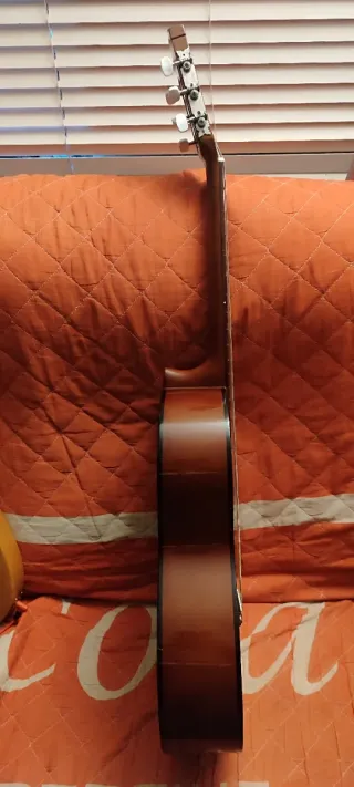 Guitarra YAMAHA cadete con funda