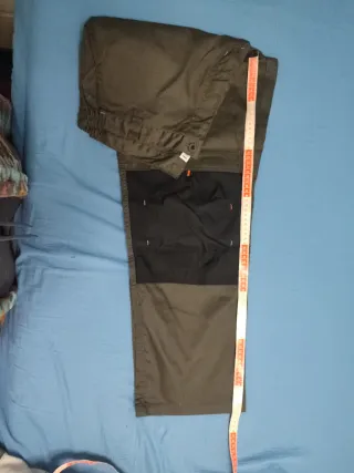 Pantalón cargo verde oliva