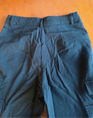 Pantalón cargo Stradivarius negro talla 36