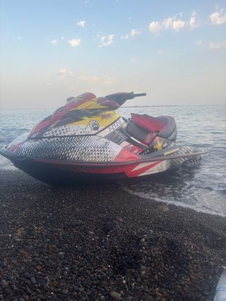 Sea-Doo RXT 215 en perfecto estado